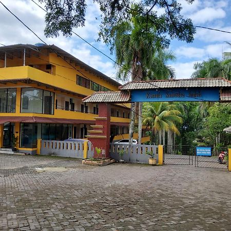Hotel Kumala Samudra Cikakak Ngoại thất bức ảnh