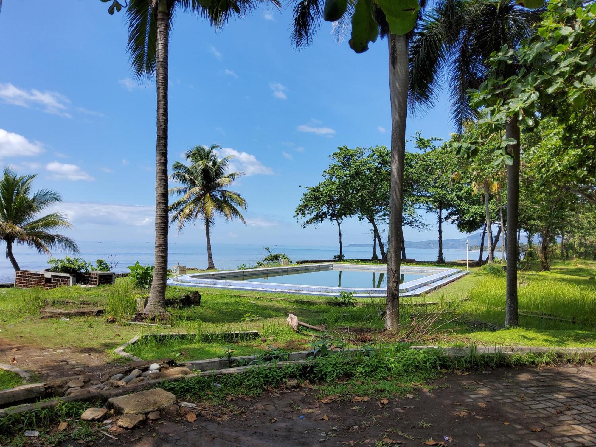 Hotel Kumala Samudra Cikakak Ngoại thất bức ảnh