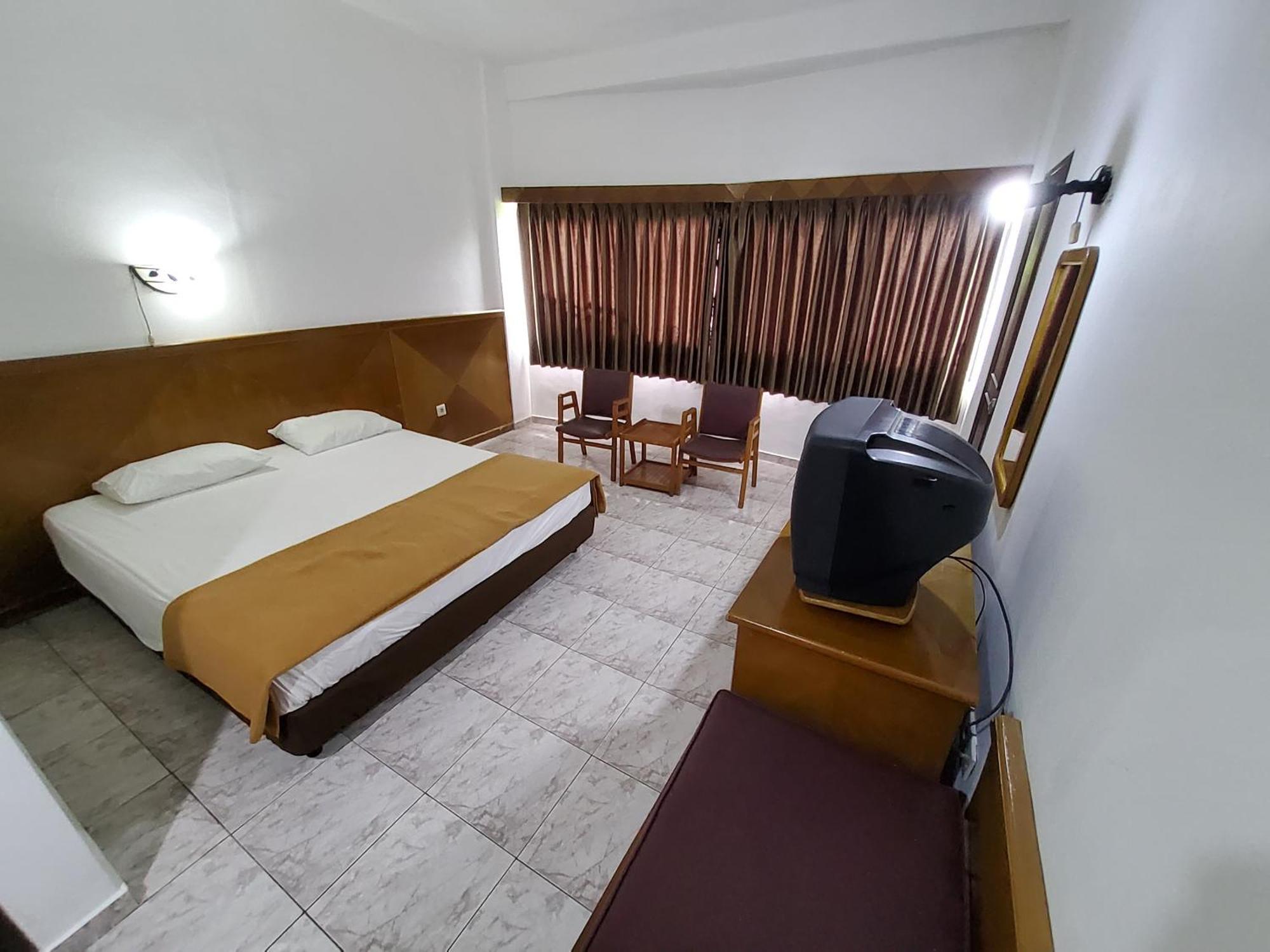 Hotel Kumala Samudra Cikakak Ngoại thất bức ảnh