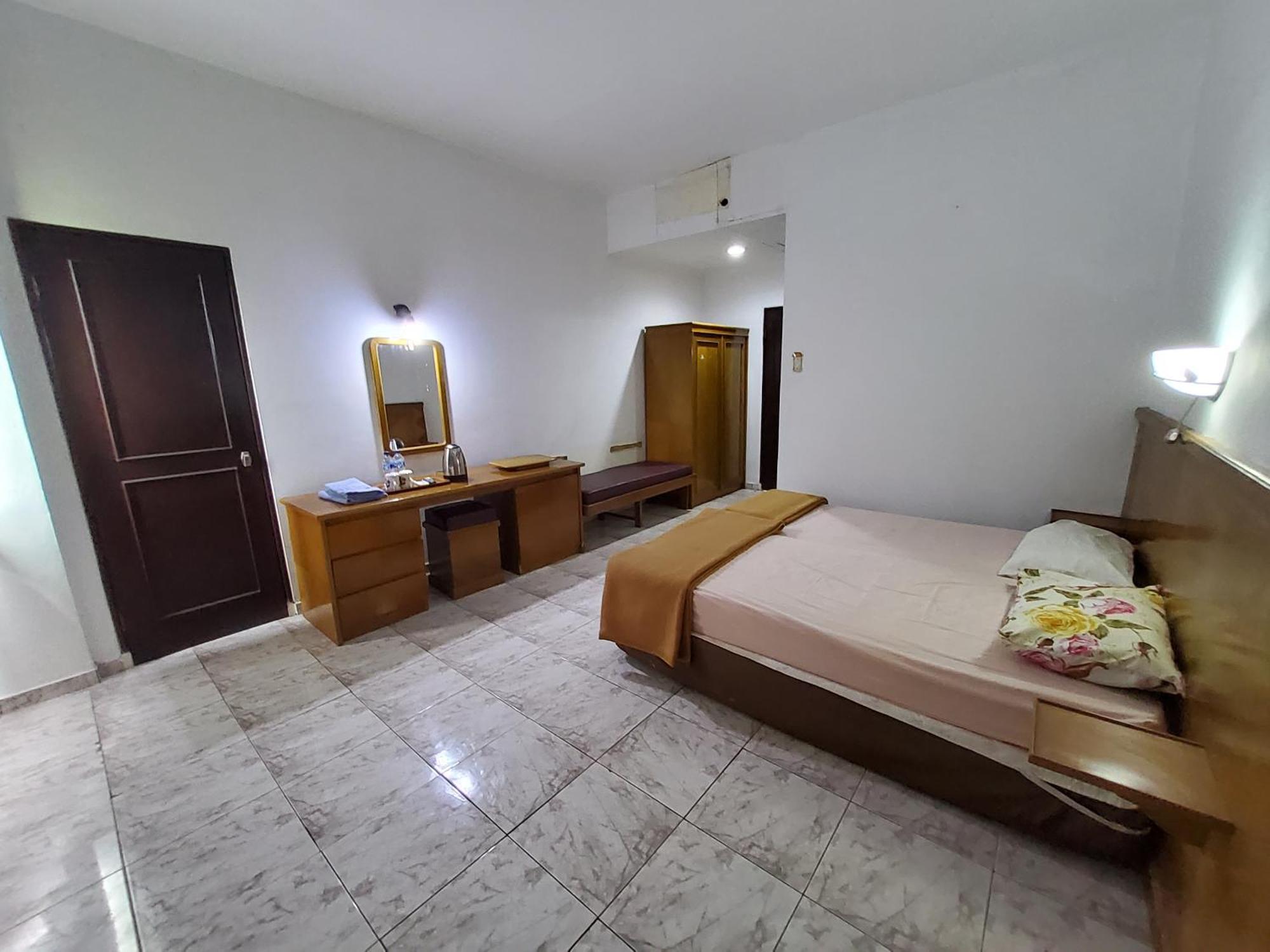 Hotel Kumala Samudra Cikakak Ngoại thất bức ảnh